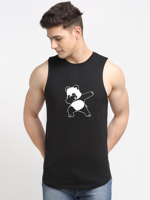 men round neck chest print t-shirt - 20822331 - Very Small Image - 1