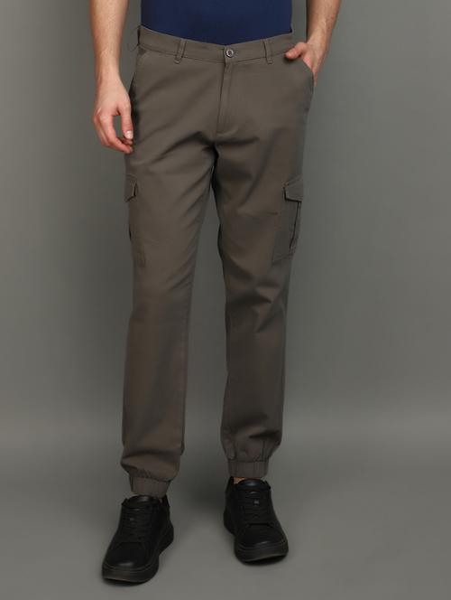 men mid rise solid cargos - 20911917 - Very Small Image - 1