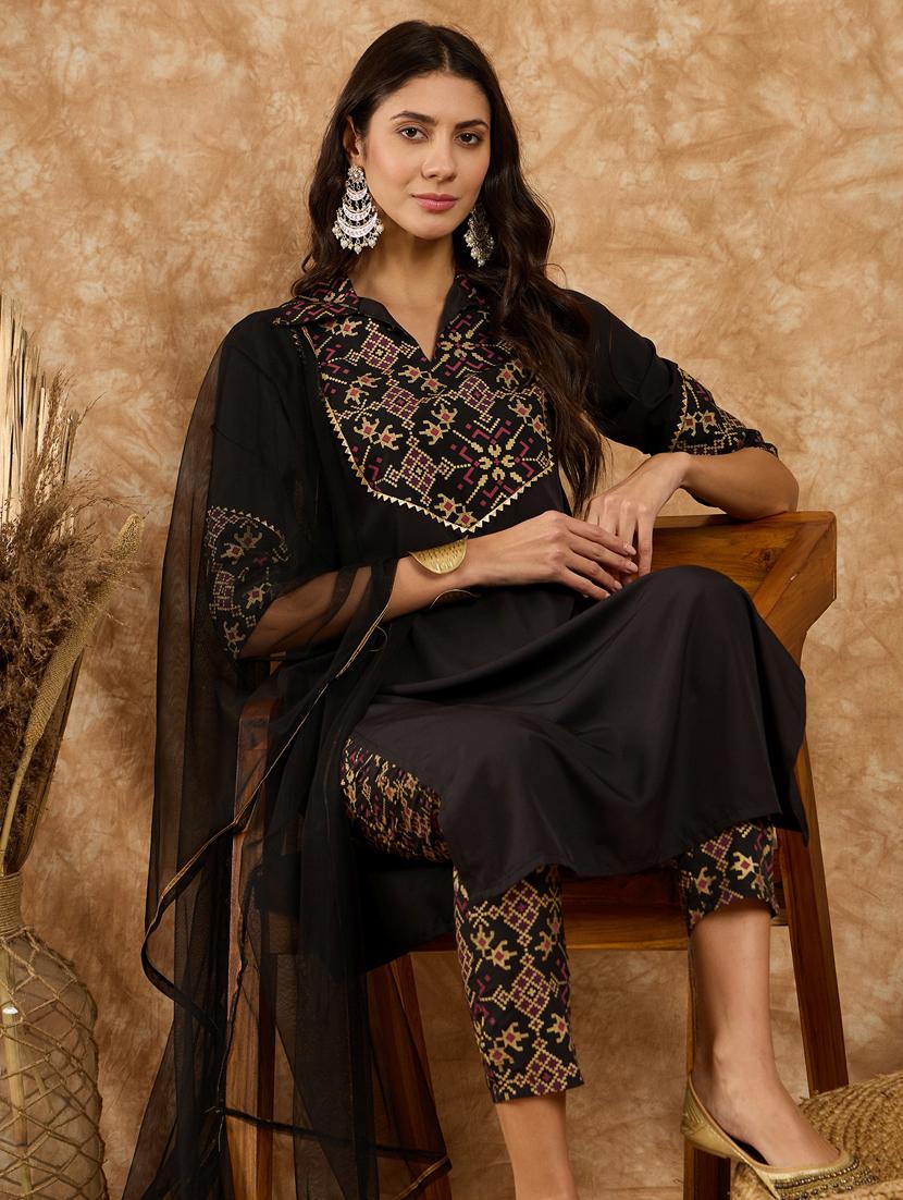 women three quarter sleeve kurta pant set - 20957702 - Zoom Image - 3