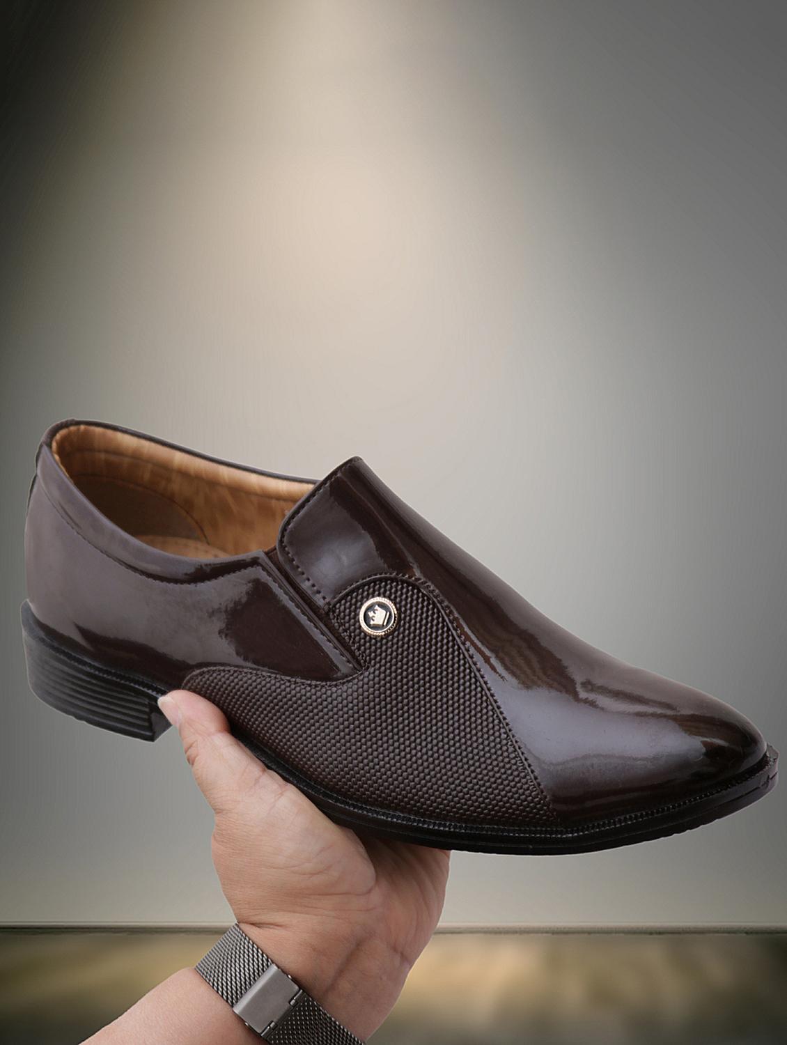 men textured party slip on - 21020469 - Zoom Image - 0