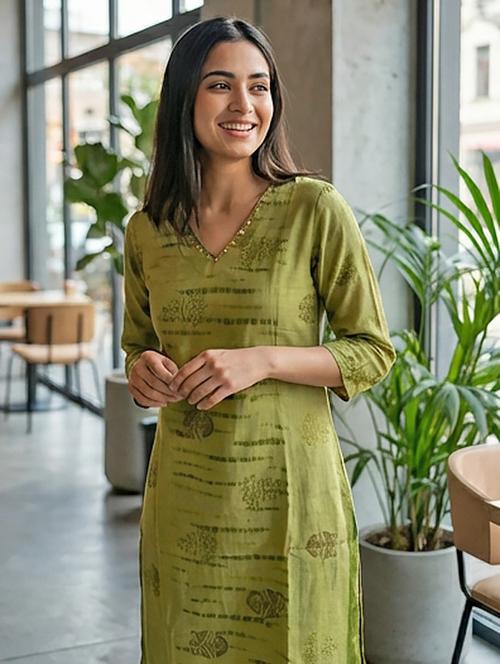 Women Printed Three Quarter Sleeve Straight Kurta - 21036148 - Very Small Image - 1