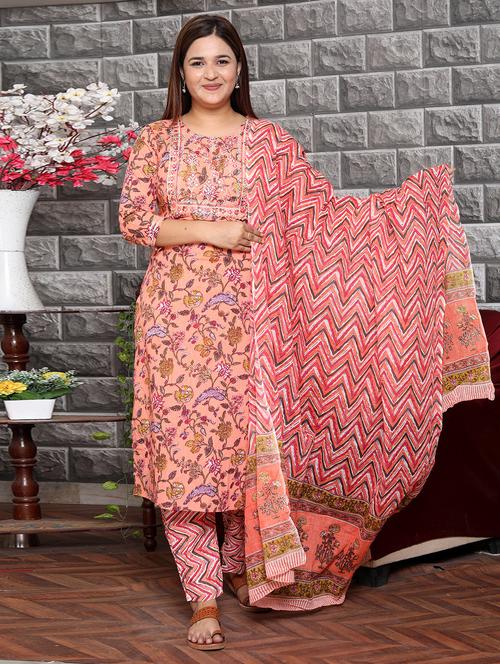 women three quarter sleeve kurta pant with dupatta set - 21054720 - Very Small Image - 1