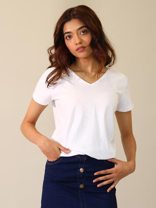 women solid short sleeves t-shirt - 21164618 -  Standard Image - 0