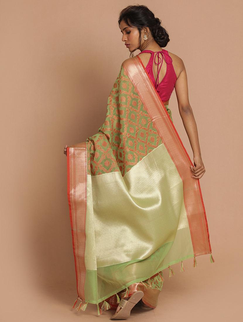 women self design bordered saree - 21185552 - Zoom Image - 2