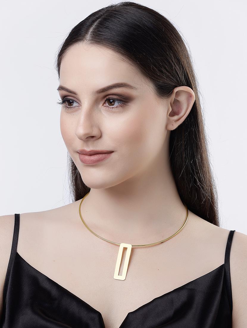 gold metal short necklace - 21279336 - Zoom Image - 2