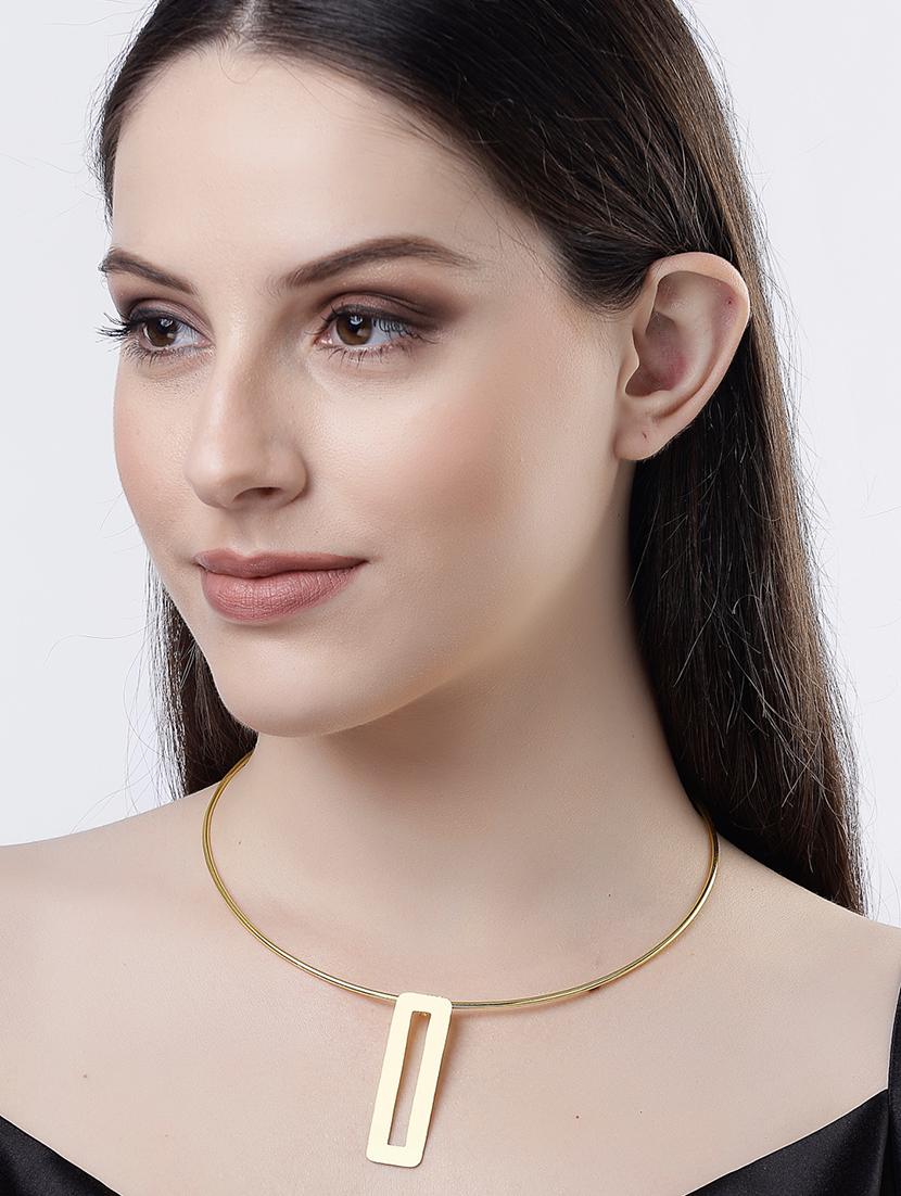 gold metal short necklace - 21279336 - Standard Image - 3