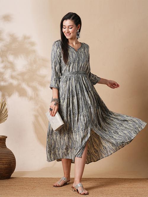 globus women grey embroidered neckline tie-dye pattern front slit a-line midi dress with belt - 21305198 - Very Small Image - 1