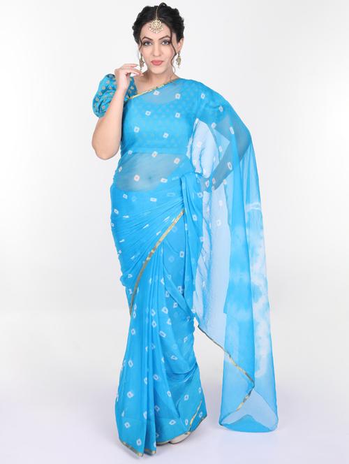 women bandhani printed saree with blouse - 21333138 - Standard Image - 0