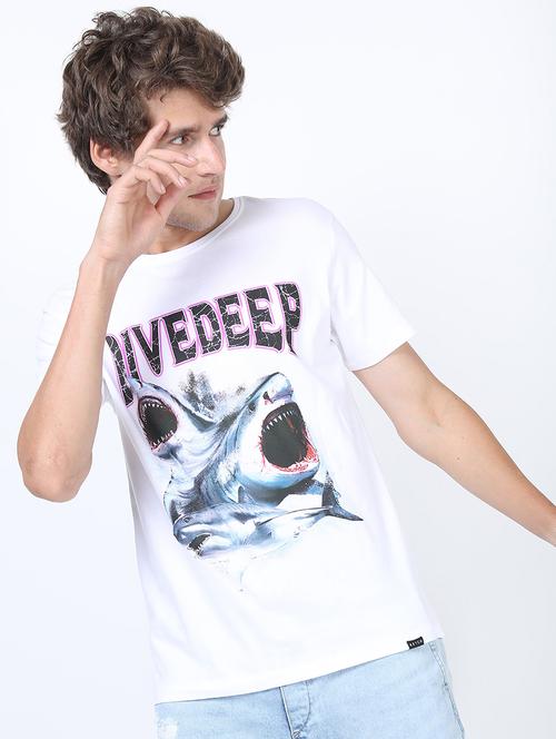 men front print round neck t-shirt - 21375444 - Very Small Image - 1