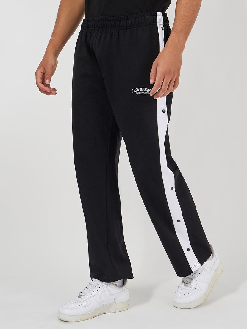 men black typographic print oversized t-shirt & track pant co-ord with side slit - 21457093 - Zoom Image - 3