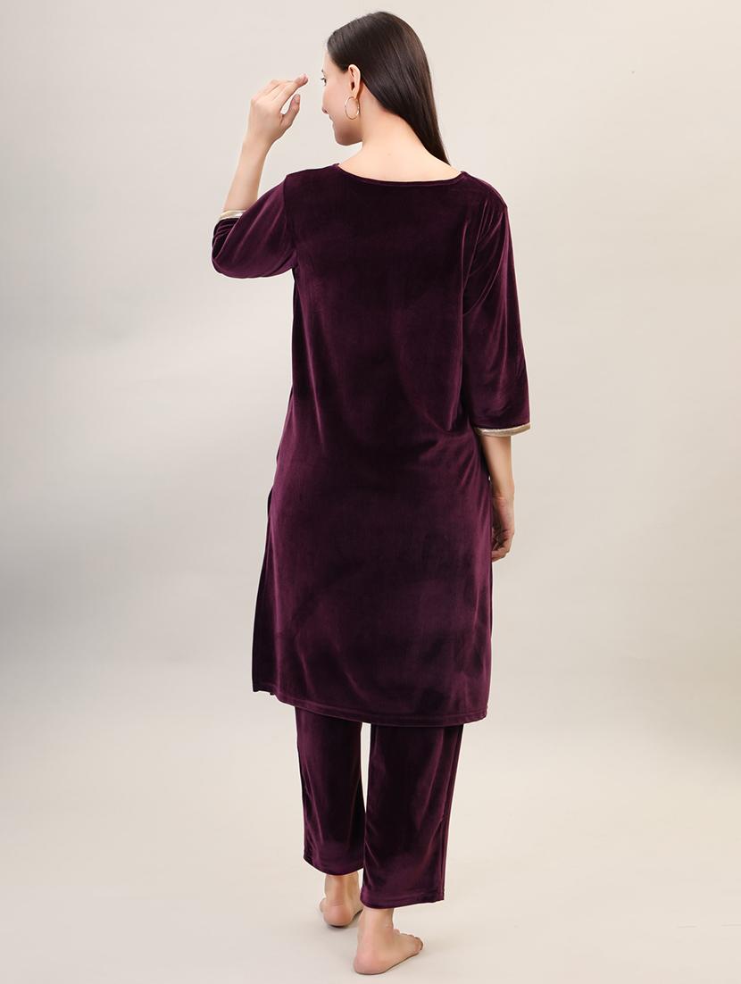 women embroidered velvet kurta pant set - 21473477 - Standard Image - 3