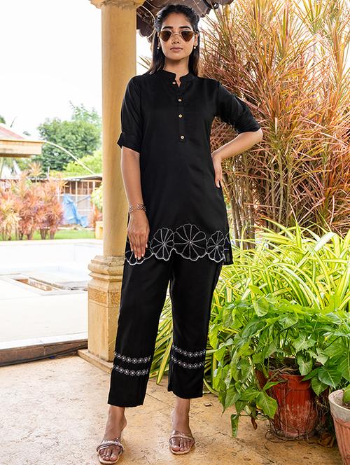 women mandarin neck embroidered co-ord set - 21513367 - Standard Image - 0