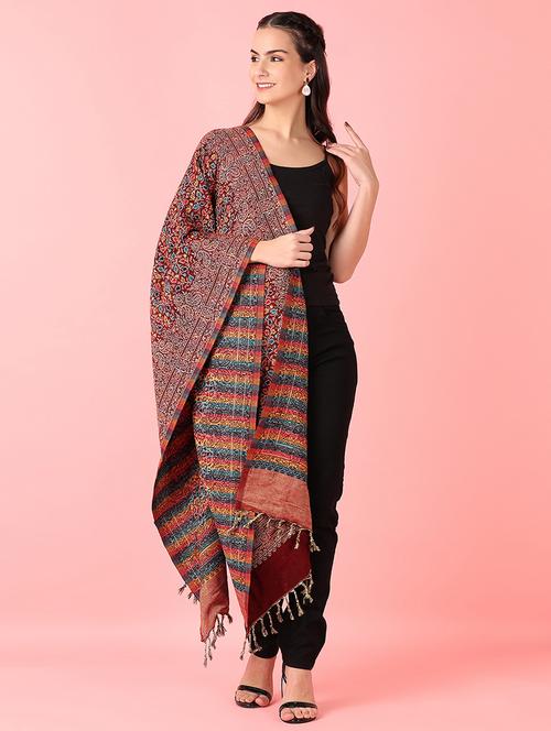 women self design winter stole - 21519302 - Very Small Image - 1