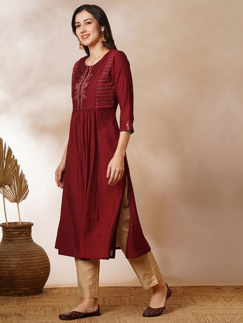 women maroon notch neck a-line kurta - 21521909 - Standard Image - 2