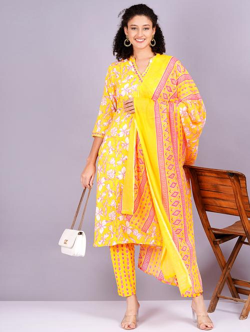 women three quarter sleeve kurta pant with dupatta set - 21530010 - Standard Image - 0