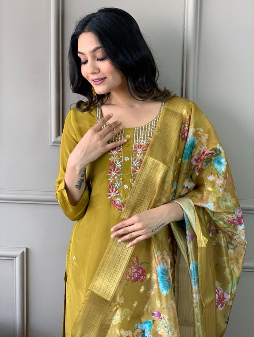women three quarter sleeve embroidered suit set - 21530493 - Standard Image - 3