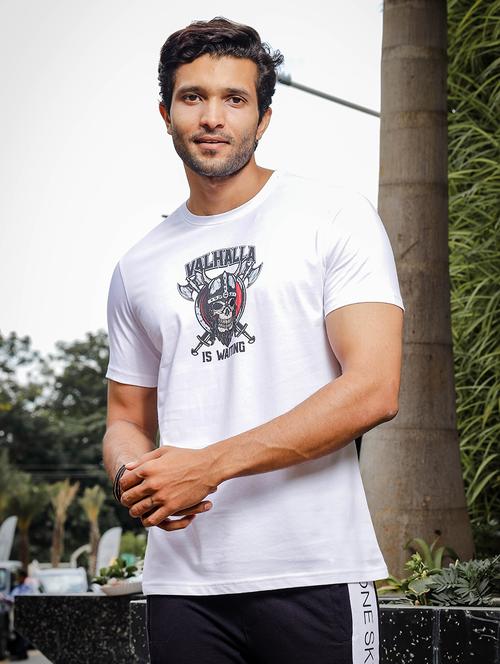 men chest print round neck t-shirt - 21553857 - Very Small Image - 1