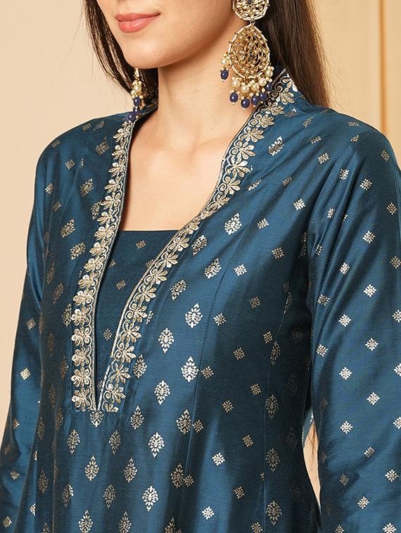globus women blue v-neck allover gold foil printed panelled anarkali kurta with elasticated narrow pants festive set - 21554285 - Zoom Image - 4