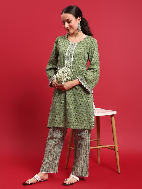 women printed three quarter sleeves kurta pant set - 21559481 - Very Small Image - 1