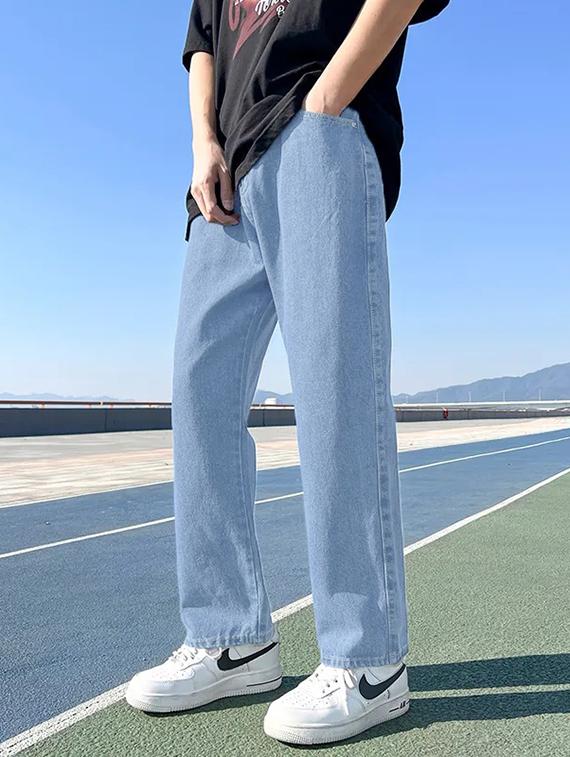 men low-rise relaxed fit plain jeans - 21589575 - Zoom Image - 3