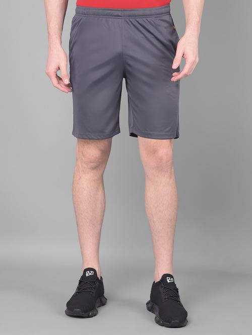 men mid rise solid shorts - 21601401 - Very Small Image - 1