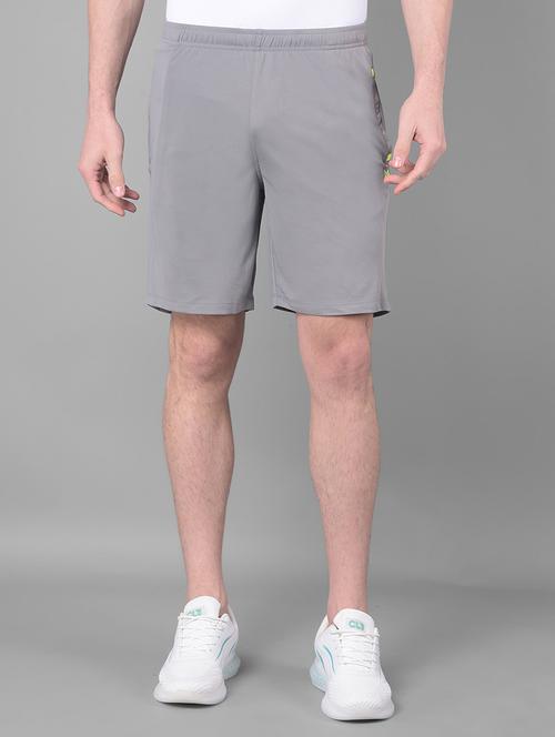 men mid rise solid shorts - 21601404 - Very Small Image - 1
