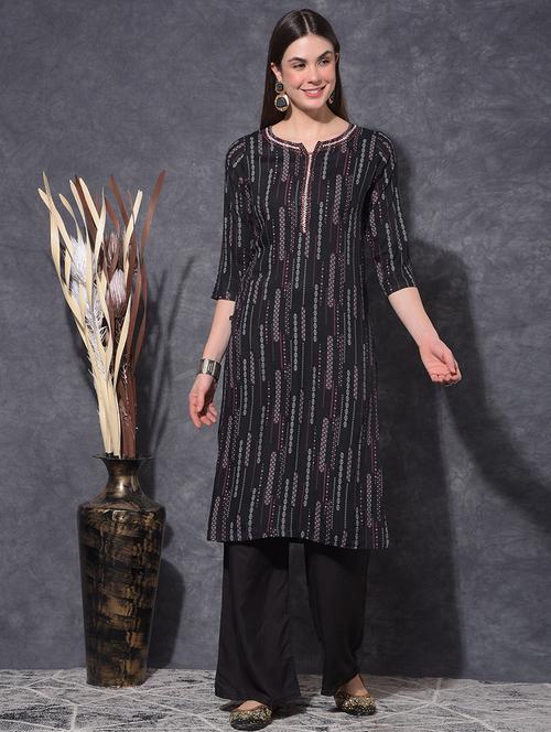 women printed three quarter sleeve straight kurta - 21627340 - Very Small Image - 1