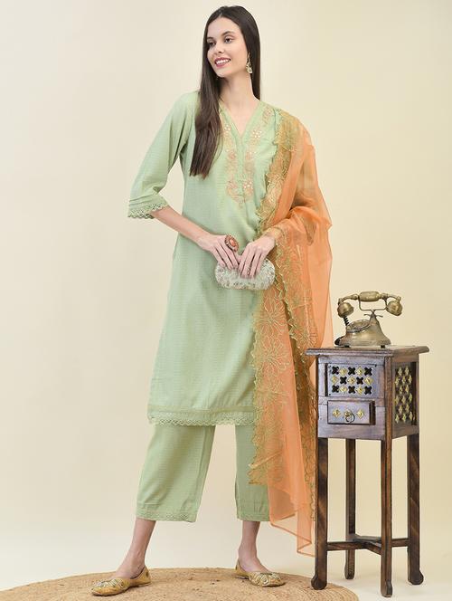 women embroidered kurta pant set with duaptta - 21629641 - Very Small Image - 1
