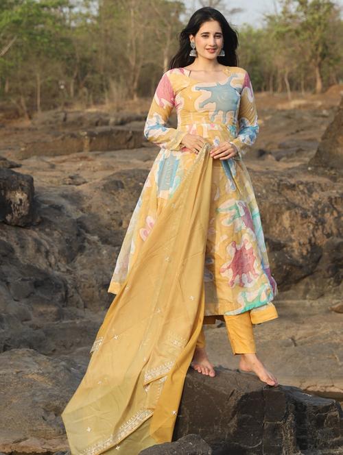 women mustard long sleeve kurta pant with dupatta set - 21651796 - Standard Image - 0