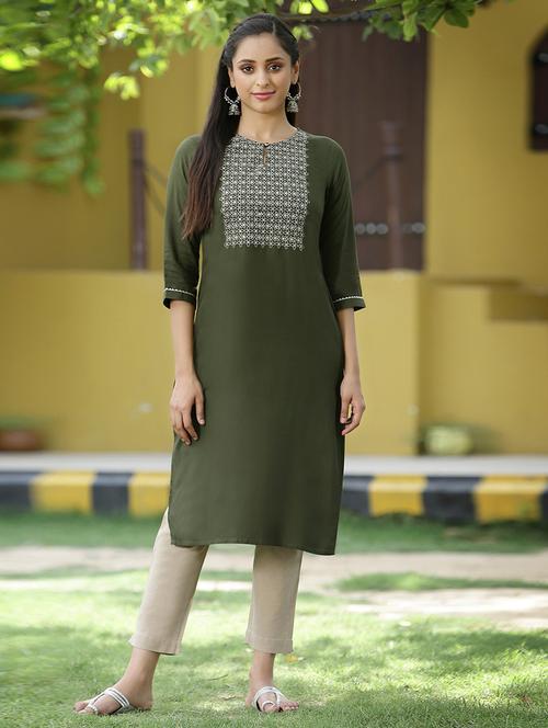women embroidered round neck straight  kurta - 21679212 - Very Small Image - 1