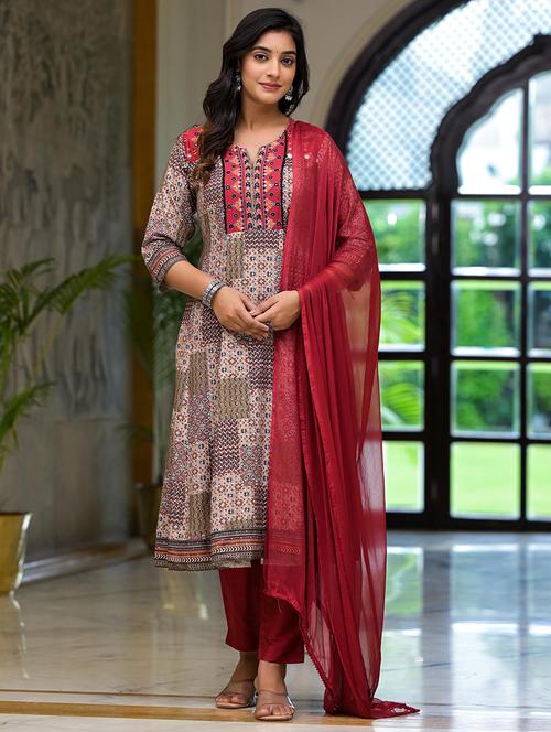 women printed kurta pant set with dupatta - 21680483 - Very Small Image - 1