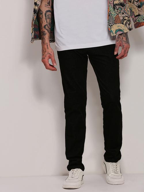 men low rise solid chinos - 21682455 - Very Small Image - 1