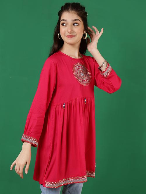 girls embroidered three quarter sleeves flared top - 21683757 - Very Small Image - 1