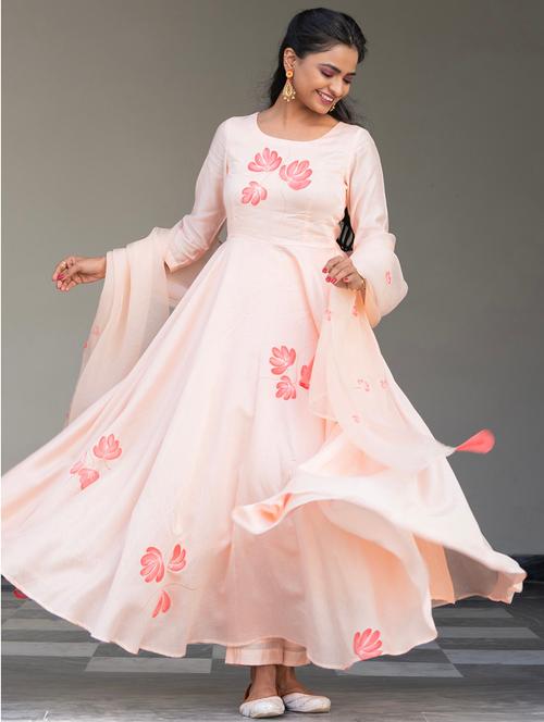 women peach printed round neck suit set - 21694816 - Very Small Image - 1