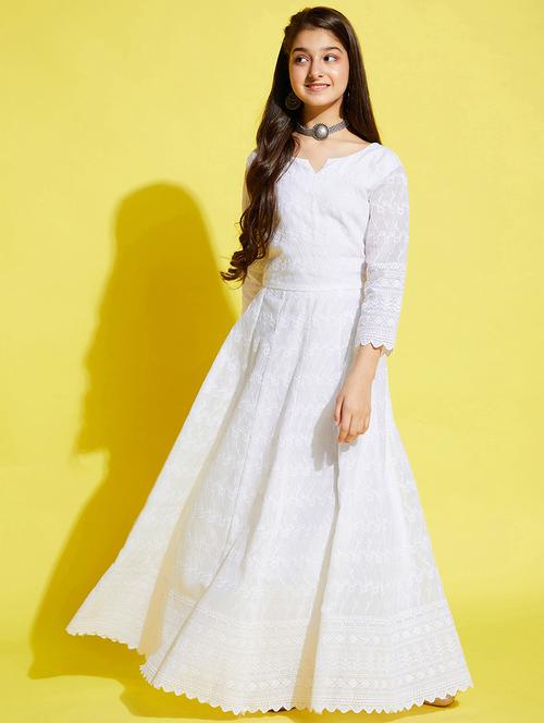 girls embroidered notch neck anarkali kurta - 21718597 - Very Small Image - 1