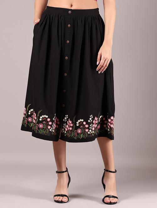 women black embroidered mid rise flared skirt - 21729295 - Very Small Image - 1