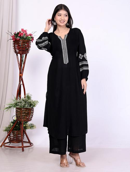 women black embroidered kurta palazzo set - 21732795 - Very Small Image - 1