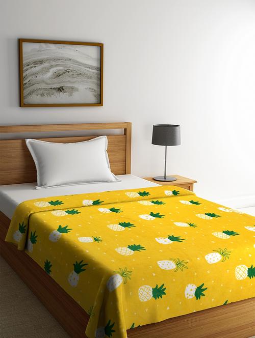 yellow printed light weight blanket - 21733729 - Very Small Image - 1