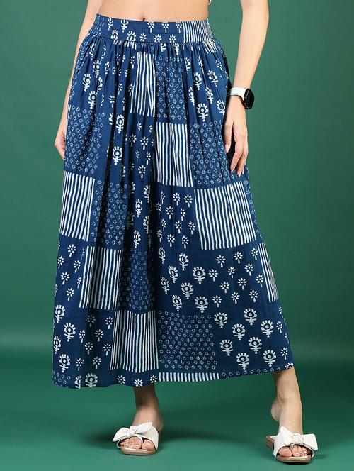 women blue printed mid rise flared skirt - 21737822 - Very Small Image - 1