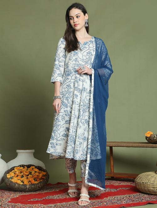 women three quarter sleeve kurta pant with dupatta set - 21743883 - Very Small Image - 1