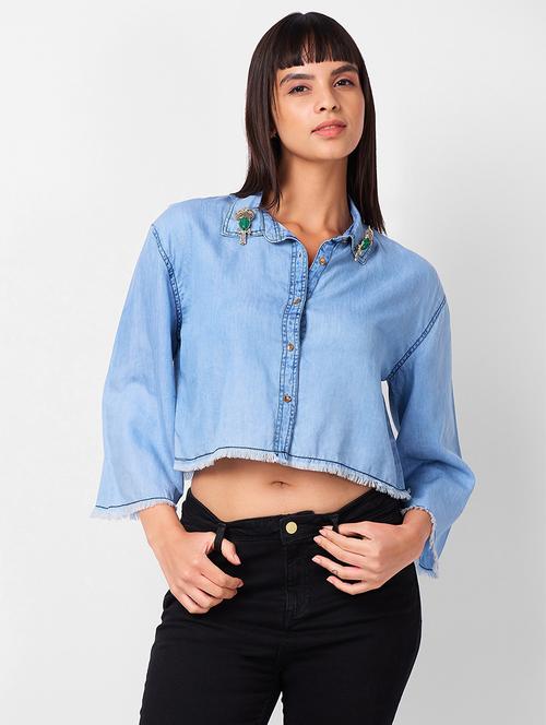 women light blue three quarter sleeve denim crop shirt - 21840671 - Very Small Image - 1