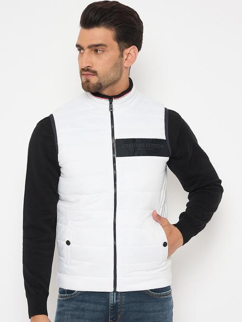 men white solid sleeveless puffer jacket - 21841378 - Very Small Image - 1