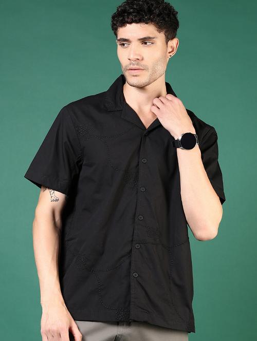 men black self design short sleeve regular fit casual shirt - 21854280 - Very Small Image - 1