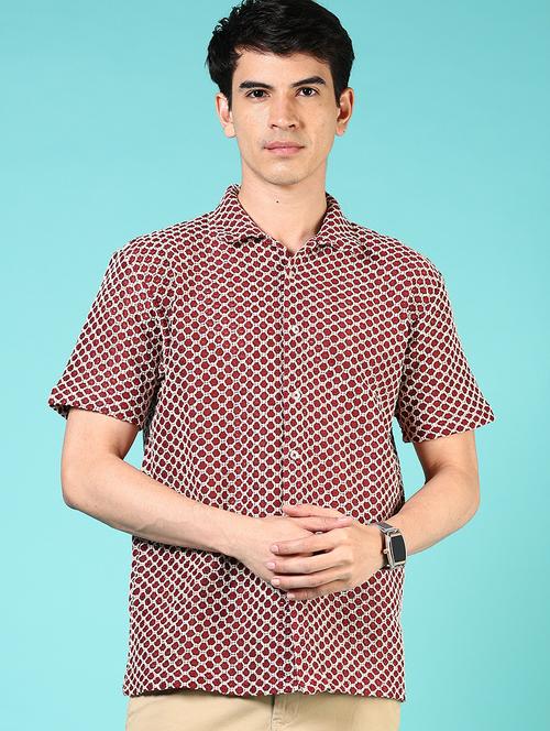 men maroon self design short sleeve regular fit casual shirt - 21854287 - Very Small Image - 1
