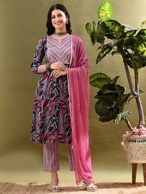 women printed three quarter sleeves kurta pant with dupatta  - 21899151 - Very Small Image - 1