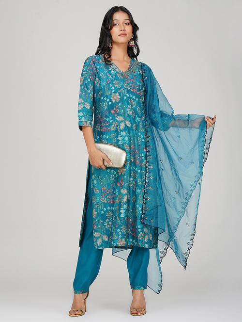 women three quarter sleeve kurta pant with dupatta set - 21901352 - Very Small Image - 1