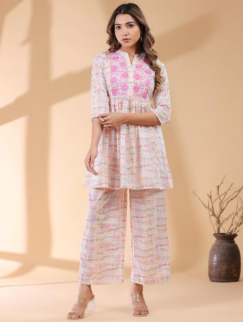 women three quarter sleeve ethnic co ord set - 21906226 - Very Small Image - 1