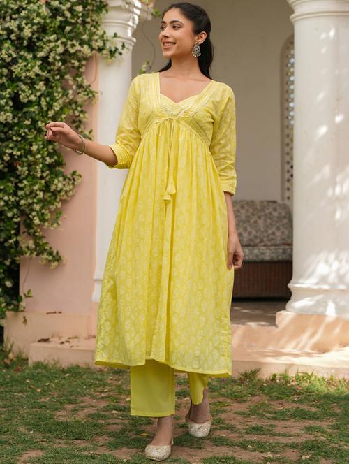 women embellished three quarter sleeve kurta pant set - 21925626 - Very Small Image - 1