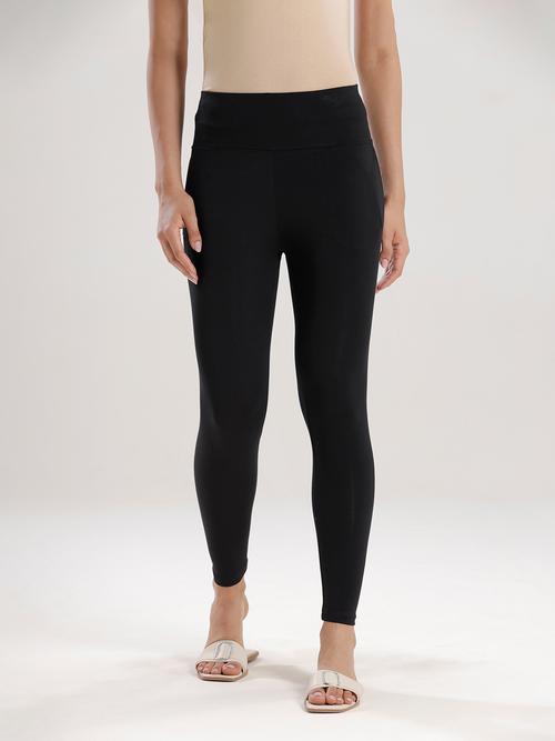 Women Solid High Rise Slim Fit Jegging - 21930289 - Very Small Image - 1