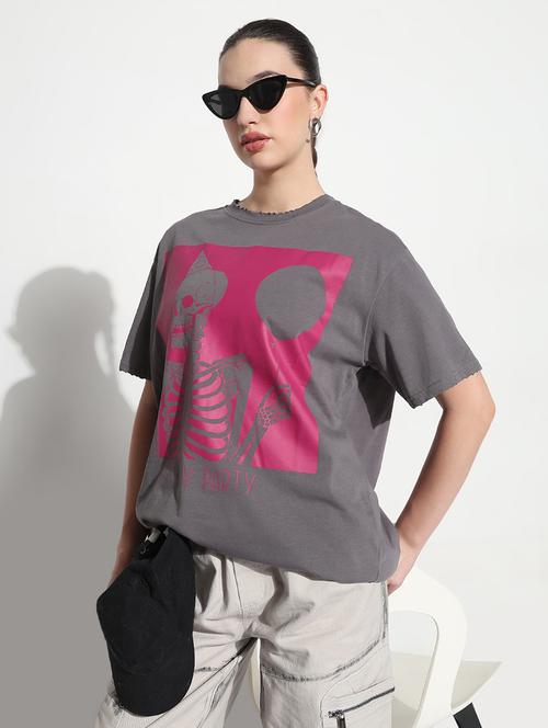 women printed short sleeve oversized t-shirt - 21979760 - Very Small Image - 1